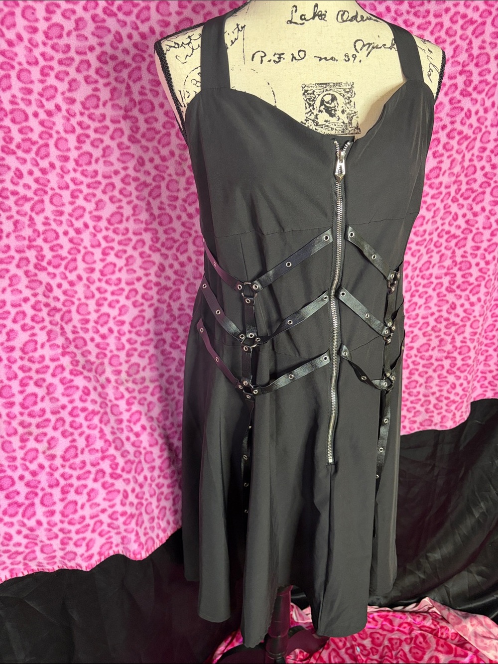 Plus Size Goth Boutique Dress 4X Black Harness Zip Front Whimsigoth goth